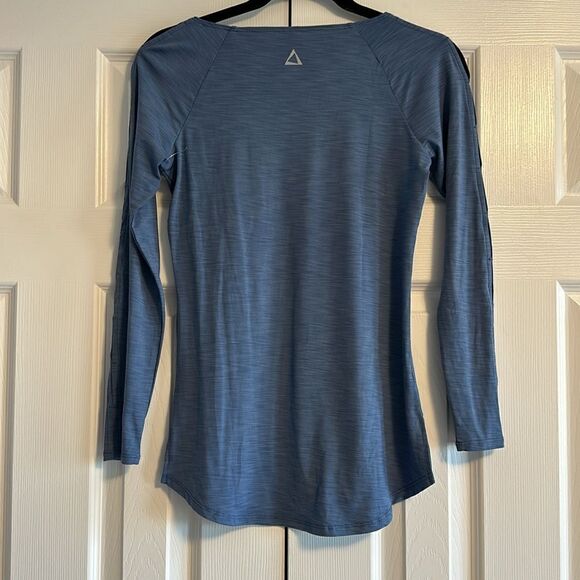 PrismSport Women’s Blue Venti Long Sleeve Top - Picture 7 of 8